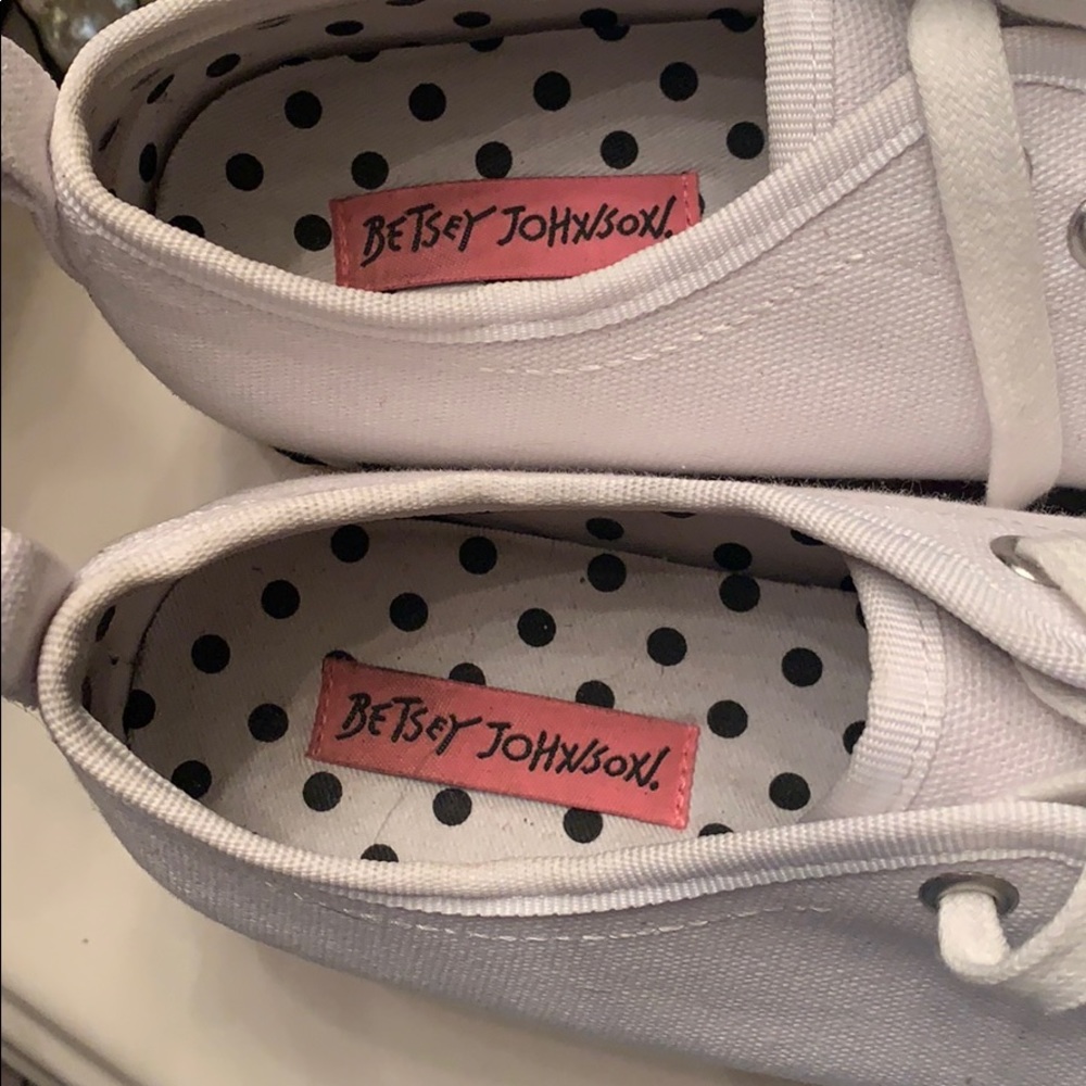 Beaty Johnson platform tennis shoes - Picture 3 of 3